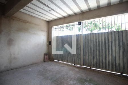 Casa à venda com 240m², 2 quartos e 2 vagasGaragem