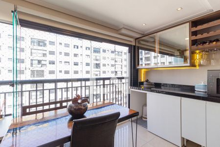 Sacada de apartamento à venda com 1 quarto, 41m² em Continental, Osasco