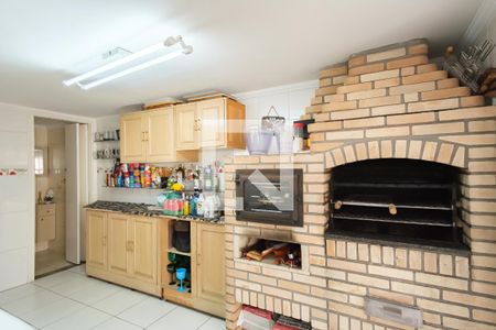 Casa à venda com 290m², 4 quartos e 3 vagas Casa à venda com 290m², 4 quartos e 3 vagasChurrasqueira