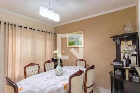 Casa à venda com 290m², 4 quartos e 3 vagas Casa à venda com 290m², 4 quartos e 3 vagasCopa