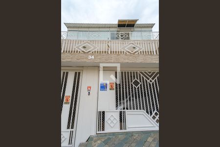 Casa à venda com 290m², 4 quartos e 3 vagas Casa à venda com 290m², 4 quartos e 3 vagasPlaca