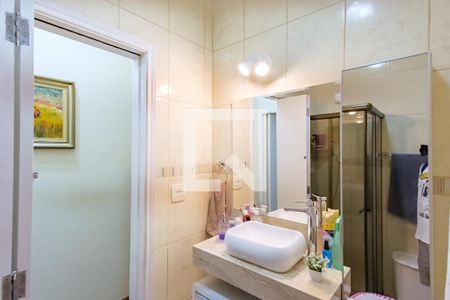 Casa à venda com 290m², 4 quartos e 3 vagas Casa à venda com 290m², 4 quartos e 3 vagasBanheiro social