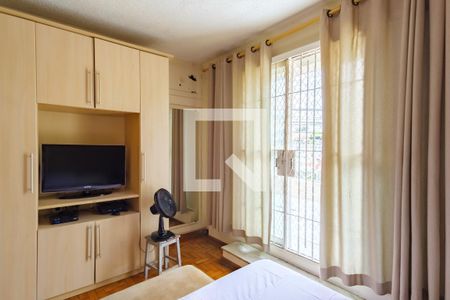 Casa à venda com 290m², 4 quartos e 3 vagas Casa à venda com 290m², 4 quartos e 3 vagasQuarto 1