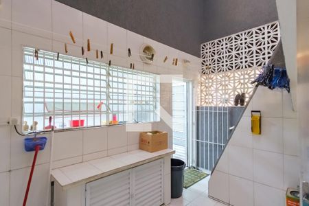 Casa à venda com 290m², 4 quartos e 3 vagas Casa à venda com 290m², 4 quartos e 3 vagasÁrea de Serviço