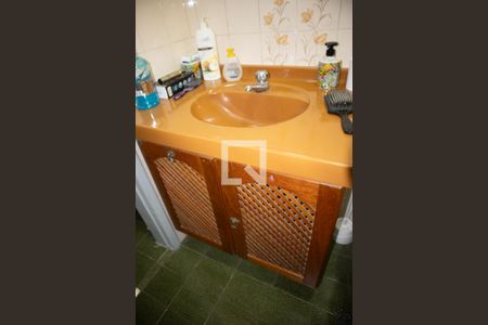 Casa à venda com 140m², 2 quartos e 3 vagasBanheiro do Quarto 1