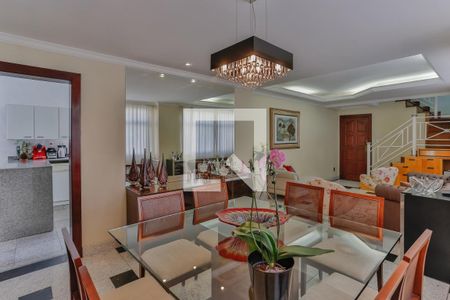 Sala de apartamento à venda com 4 quartos, 260m² em Sagrada Família, Belo Horizonte