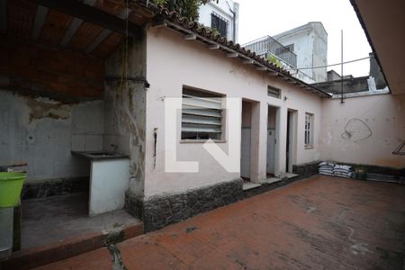 Casa à venda com 153m², 3 quartos e 4 vagasQuintal