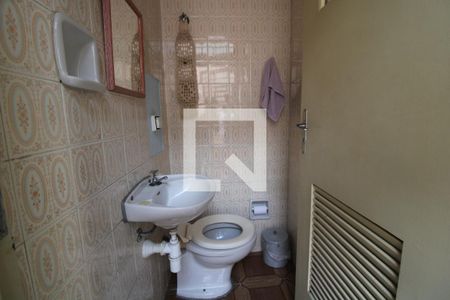 Casa à venda com 160m², 2 quartos e 2 vagasLavabo