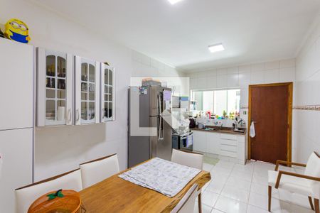 Casa à venda com 240m², 3 quartos e 3 vagas Casa à venda com 240m², 3 quartos e 3 vagasCozinha