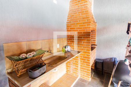 Casa à venda com 240m², 3 quartos e 3 vagas Casa à venda com 240m², 3 quartos e 3 vagasChurrasqueira