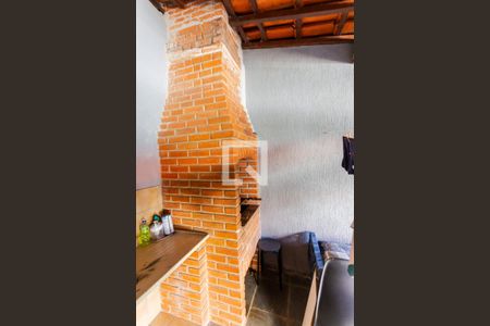 Casa à venda com 240m², 3 quartos e 3 vagas Casa à venda com 240m², 3 quartos e 3 vagasChurrasqueira