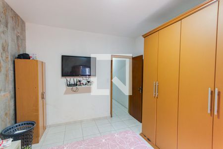 Casa à venda com 240m², 3 quartos e 3 vagas Casa à venda com 240m², 3 quartos e 3 vagasQuarto 3