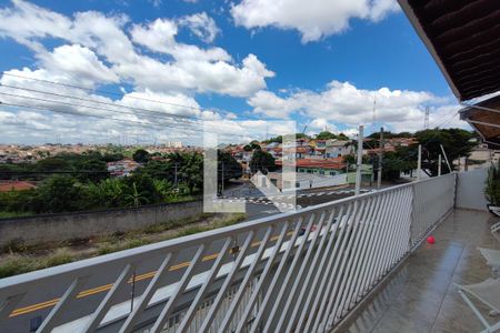 Casa à venda com 251m², 3 quartos e 3 vagasVaranda