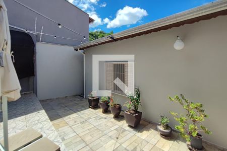 Casa à venda com 251m², 3 quartos e 3 vagasQuintal