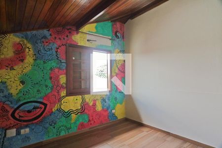 Casa à venda com 280m², 4 quartos e 2 vagasSótão