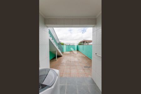 Casa à venda com 225m², 4 quartos e 2 vagas Casa à venda com 225m², 4 quartos e 2 vagasÁrea de Serviço