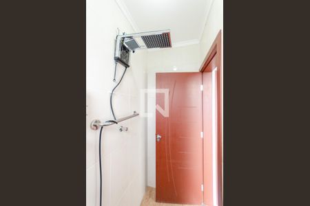 Casa à venda com 225m², 4 quartos e 2 vagas Casa à venda com 225m², 4 quartos e 2 vagasBanheiro 2