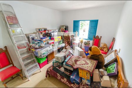 Casa à venda com 225m², 4 quartos e 2 vagas Casa à venda com 225m², 4 quartos e 2 vagasSuíte