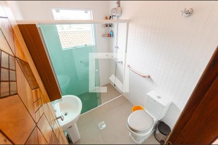 Casa à venda com 225m², 4 quartos e 2 vagas Casa à venda com 225m², 4 quartos e 2 vagasBanheiro da Suíte