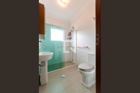 Casa à venda com 225m², 4 quartos e 2 vagas Casa à venda com 225m², 4 quartos e 2 vagasBanheiro da Suíte