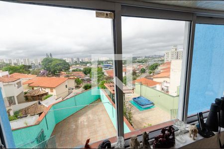 Casa à venda com 225m², 4 quartos e 2 vagas Casa à venda com 225m², 4 quartos e 2 vagasCozinha