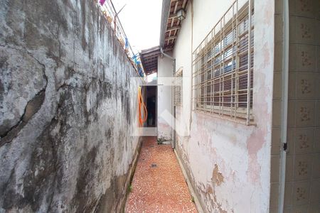 Casa à venda com 160m², 3 quartos e 4 vagasCorredor