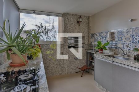 Apartamento à venda com 204m², 3 quartos e 3 vagasCobertura