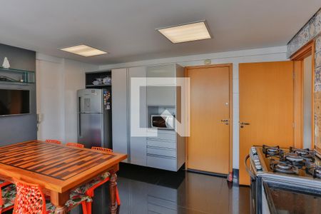 Apartamento à venda com 204m², 3 quartos e 3 vagasCozinha