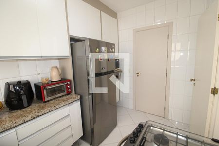 Apartamento à venda com 130m², 3 quartos e 2 vagasCozinha