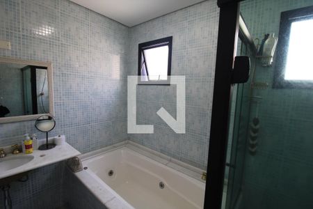 Apartamento à venda com 130m², 3 quartos e 2 vagasQuarto 1 - Banheiro