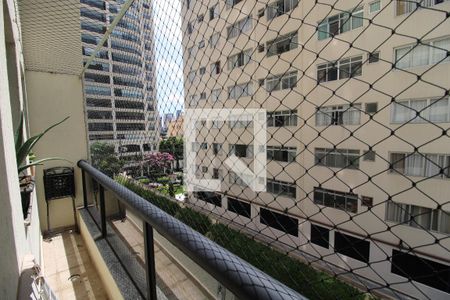 Apartamento à venda com 130m², 3 quartos e 2 vagasSala