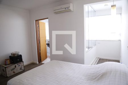 Casa à venda com 250m², 3 quartos e 2 vagasSuíte 3