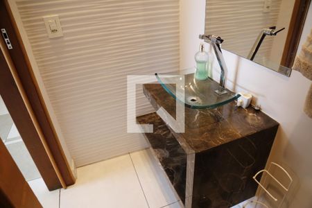 Casa à venda com 250m², 3 quartos e 2 vagasLavabo