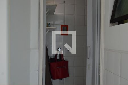 Apartamento à venda com 79m², 2 quartos e 1 vagaBanheiro de serviço