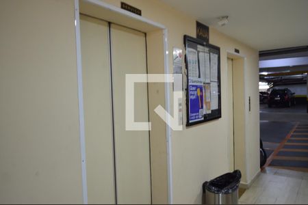 Apartamento à venda com 79m², 2 quartos e 1 vagaElevadores de serviço