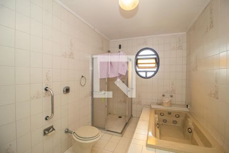 Casa à venda com 347m², 4 quartos e 2 vagasBanheiro da Suite