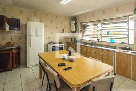 Casa à venda com 347m², 4 quartos e 2 vagasCozinha