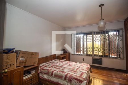 Casa à venda com 347m², 4 quartos e 2 vagasSuite