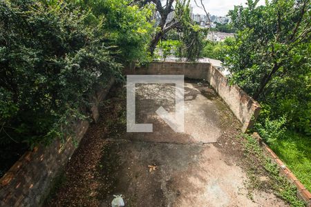 Casa à venda com 347m², 4 quartos e 2 vagasQuintal