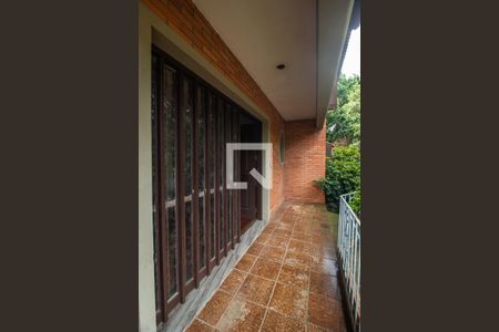 Casa à venda com 347m², 4 quartos e 2 vagasFachada