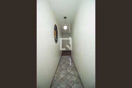 Casa à venda com 347m², 4 quartos e 2 vagasCorredor