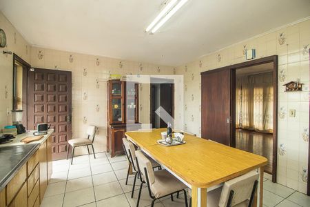 Casa à venda com 347m², 4 quartos e 2 vagasCozinha