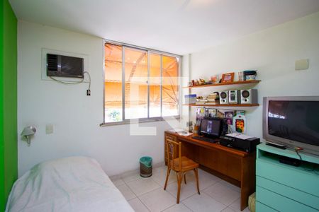 Apartamento à venda com 140m², 3 quartos e 1 vaga Apartamento à venda com 140m², 3 quartos e 1 vagaQuarto 1
