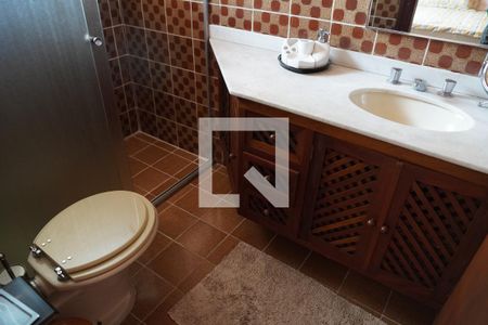 Casa à venda com 572m², 6 quartos e 4 vagasBanheiro da Suíte 4