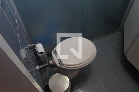 Casa à venda com 572m², 6 quartos e 4 vagasBanheiro da Suíte 2