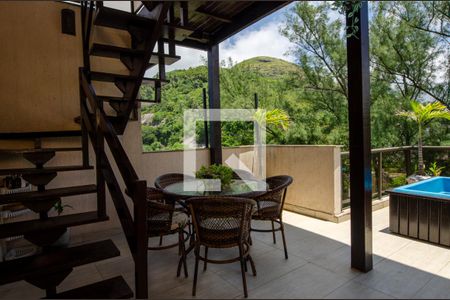 Apartamento à venda com 230m², 3 quartos e 2 vagasÁrea comum 