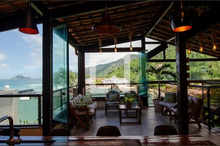 Apartamento à venda com 230m², 3 quartos e 2 vagasÁrea comum 