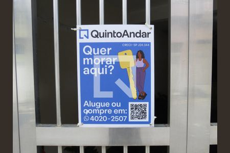 Casa à venda com 90m², 2 quartos e 2 vagasFachada