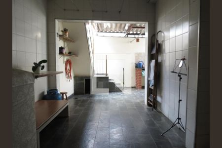 Casa à venda com 90m², 2 quartos e 2 vagasLavanderia