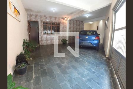 Casa à venda com 90m², 2 quartos e 2 vagasGaragem